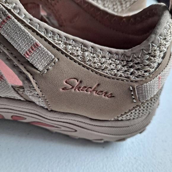 Skechers Reggae Fest Hooked Slip-On Sneaker - Picture 4 of 9